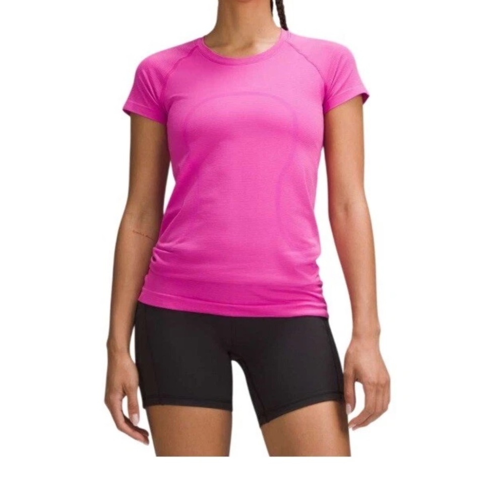 Bright Pink Women’s Performance Short Sleeve Top